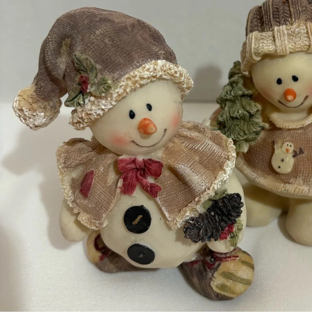 Festive Snowman Figurine ready for‎ Christmas Holidays and Winter festivities